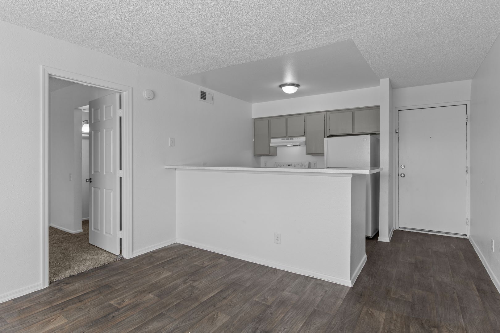 Phoenix Apartment: 4030 North 44th Ave.
