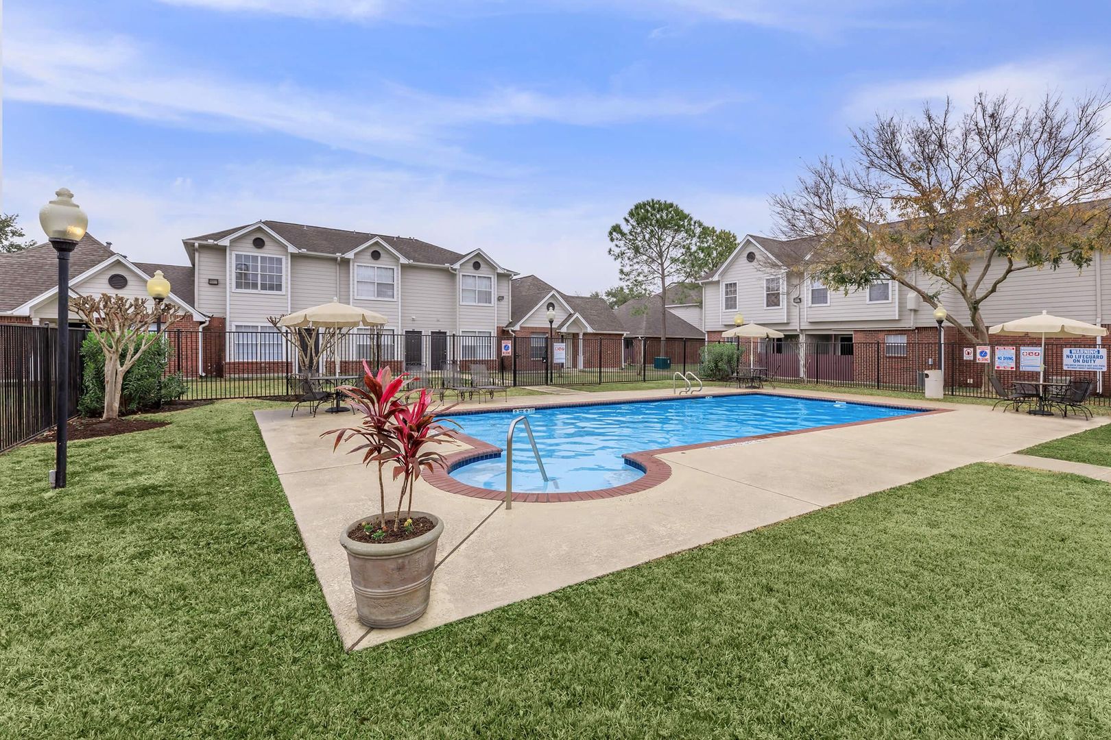 Pool at Sovereign Townhomes (5 of 5)