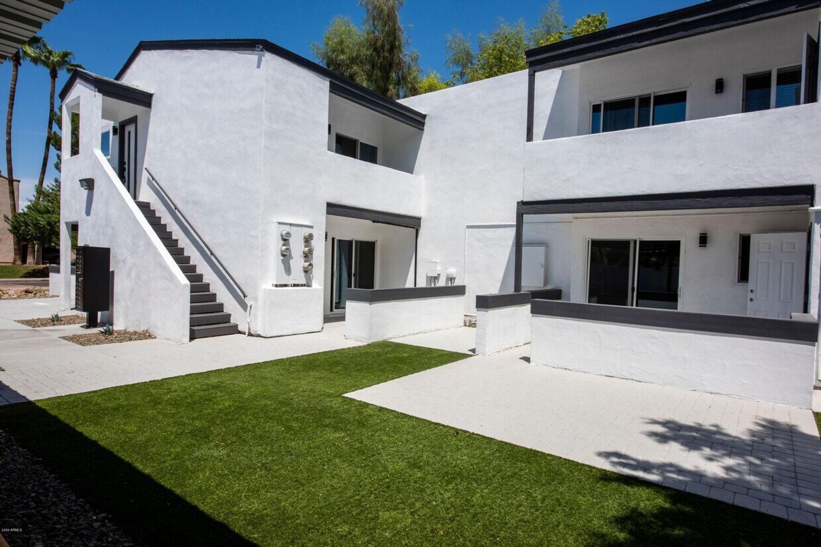 Phoenix Apartment: 3111 E Clarendon Ave