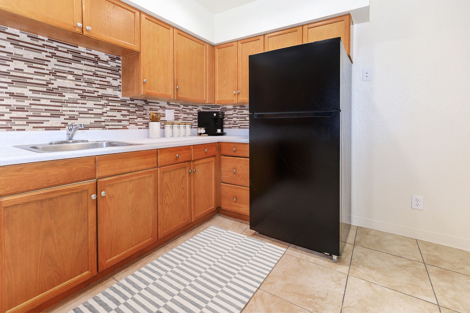 Apartment kitchen — representative home at Lynnwood Apartments.