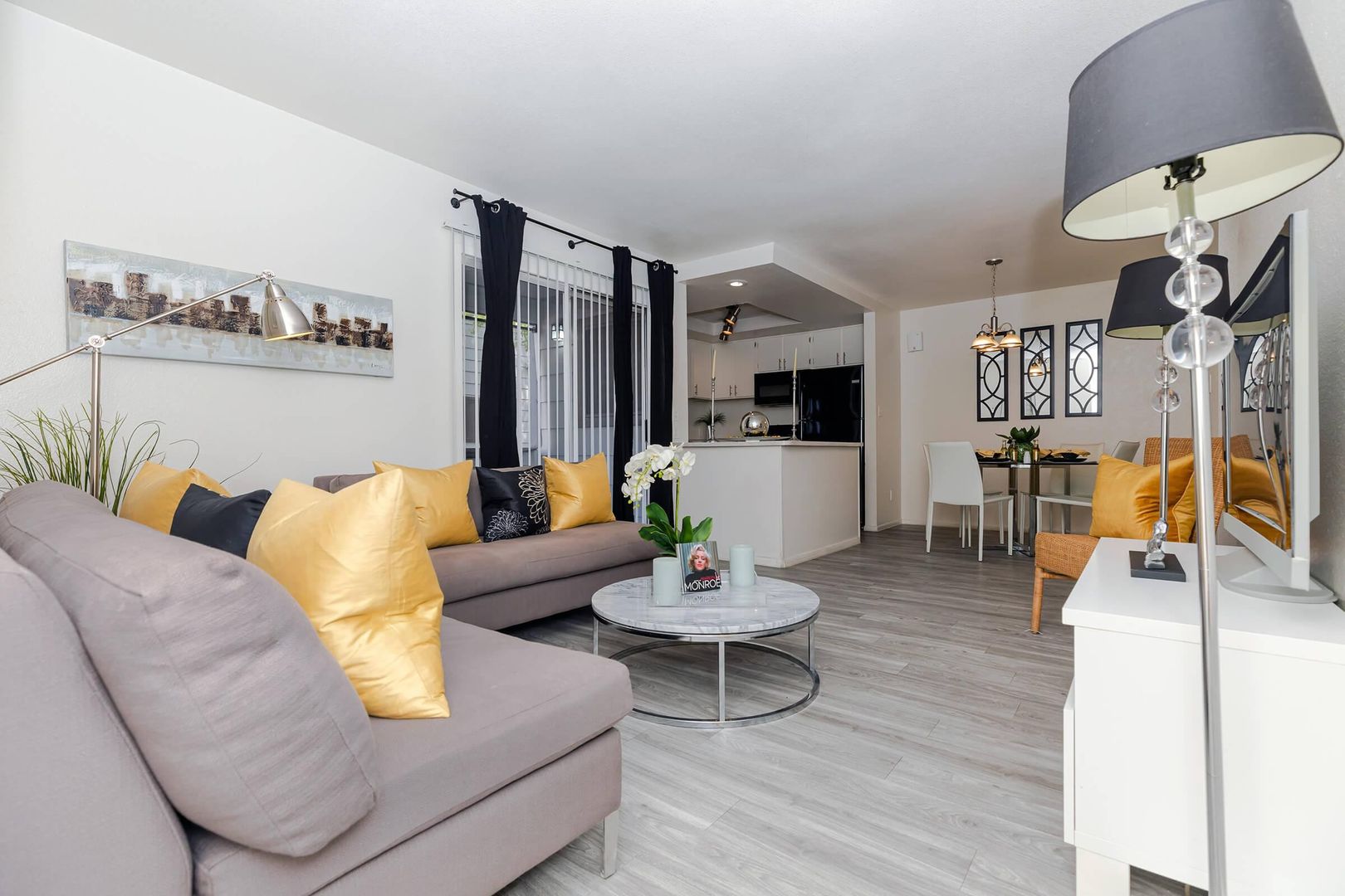 Peoria Apartment: 11600 North 75th Ave.