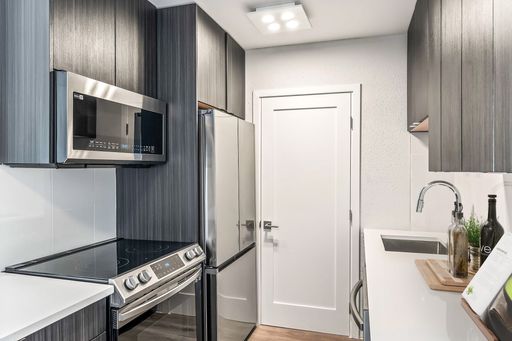 B1 Luxury – photo 1