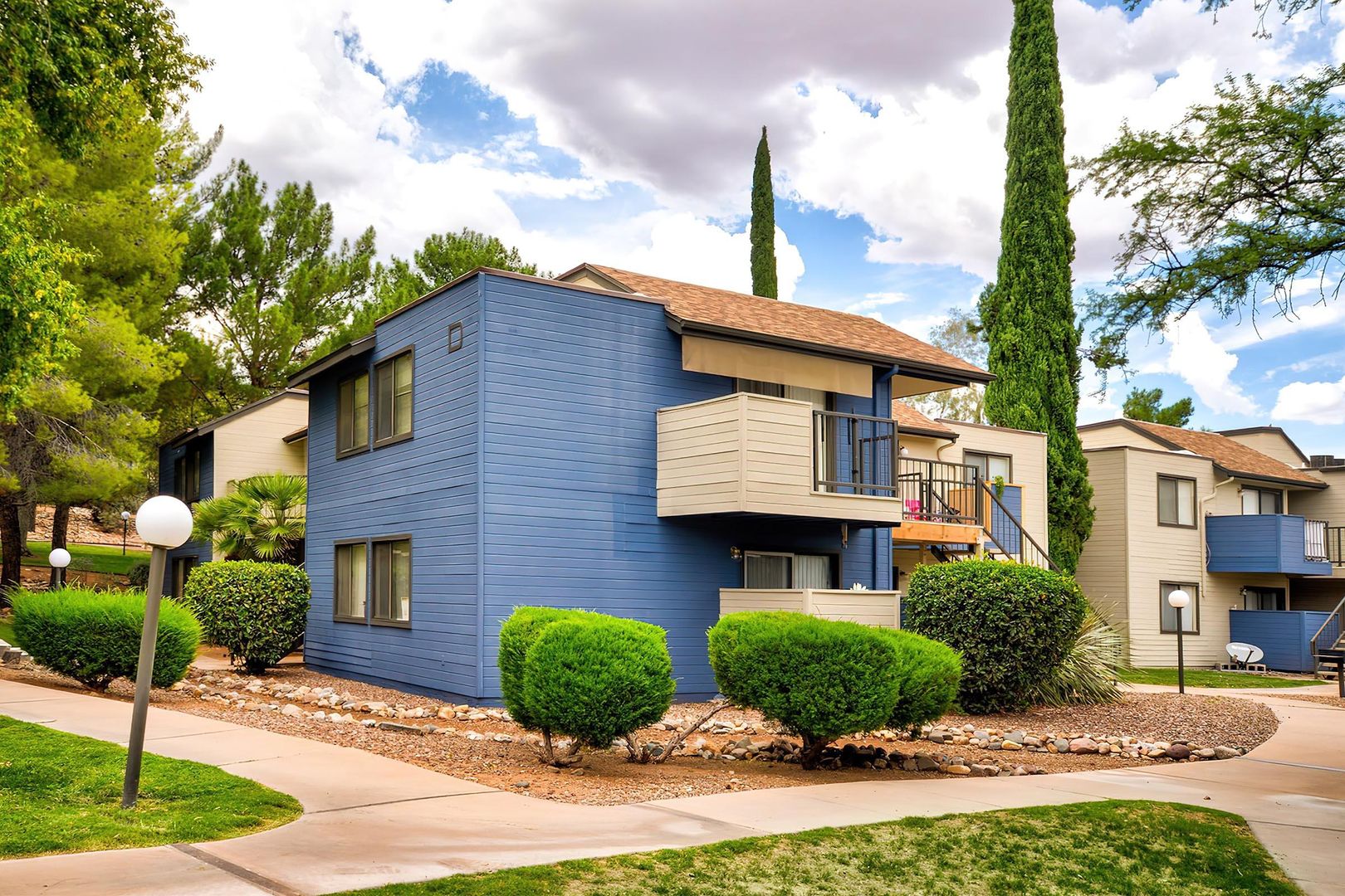 Sierra Vista Apartment: 4250 E. Foothills Dr.