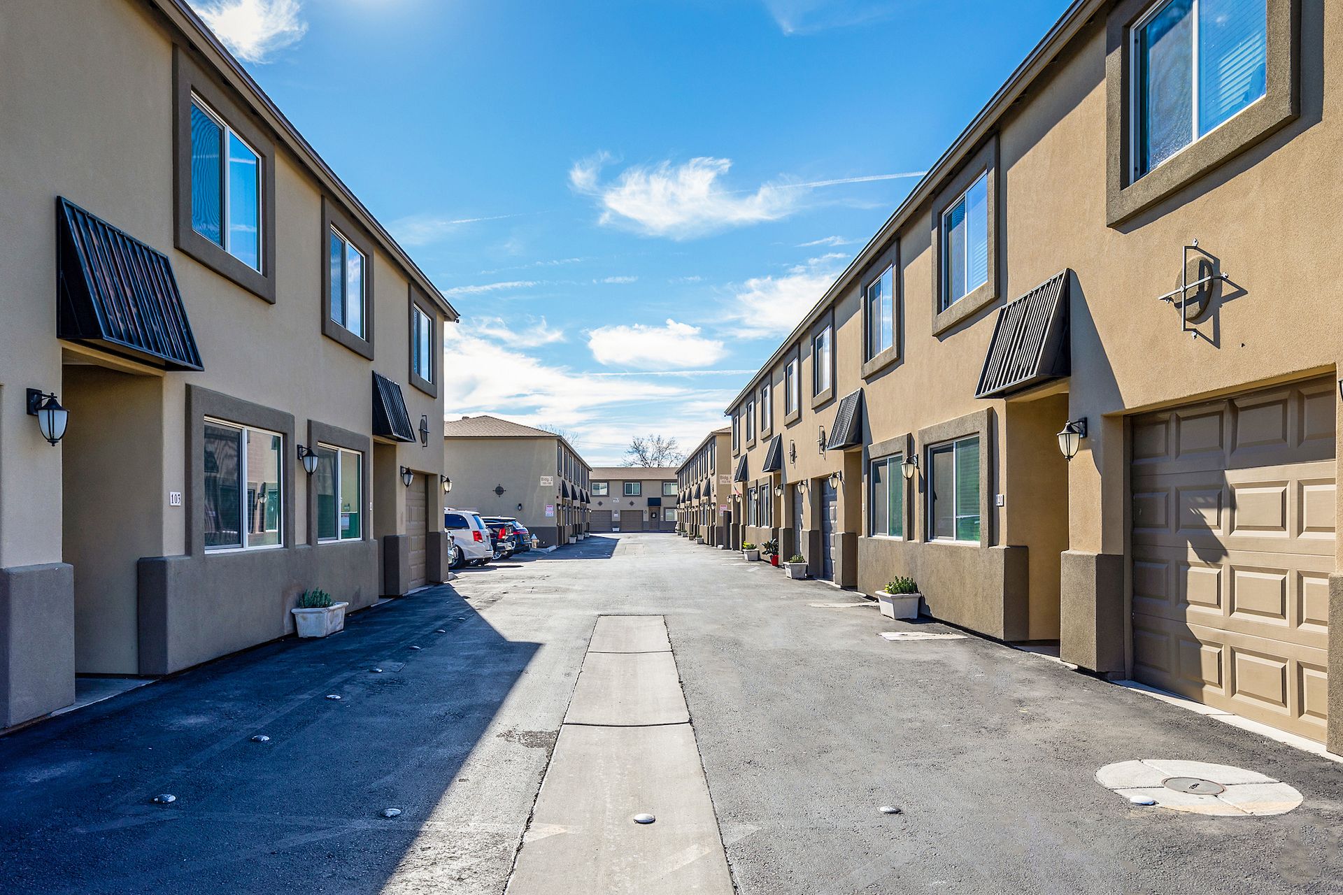 Phoenix Apartment: 2047 W Hayward Ave