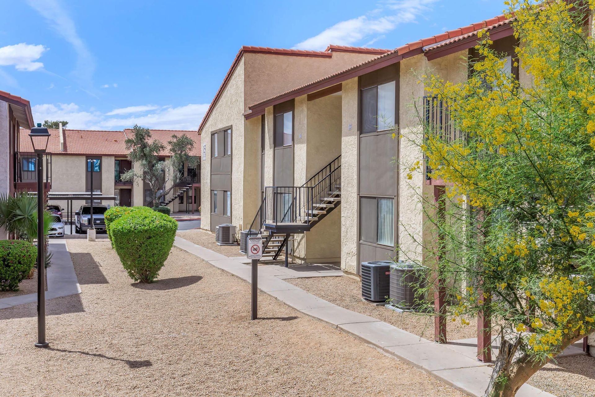 Building exterior at Lynnwood Apartments.