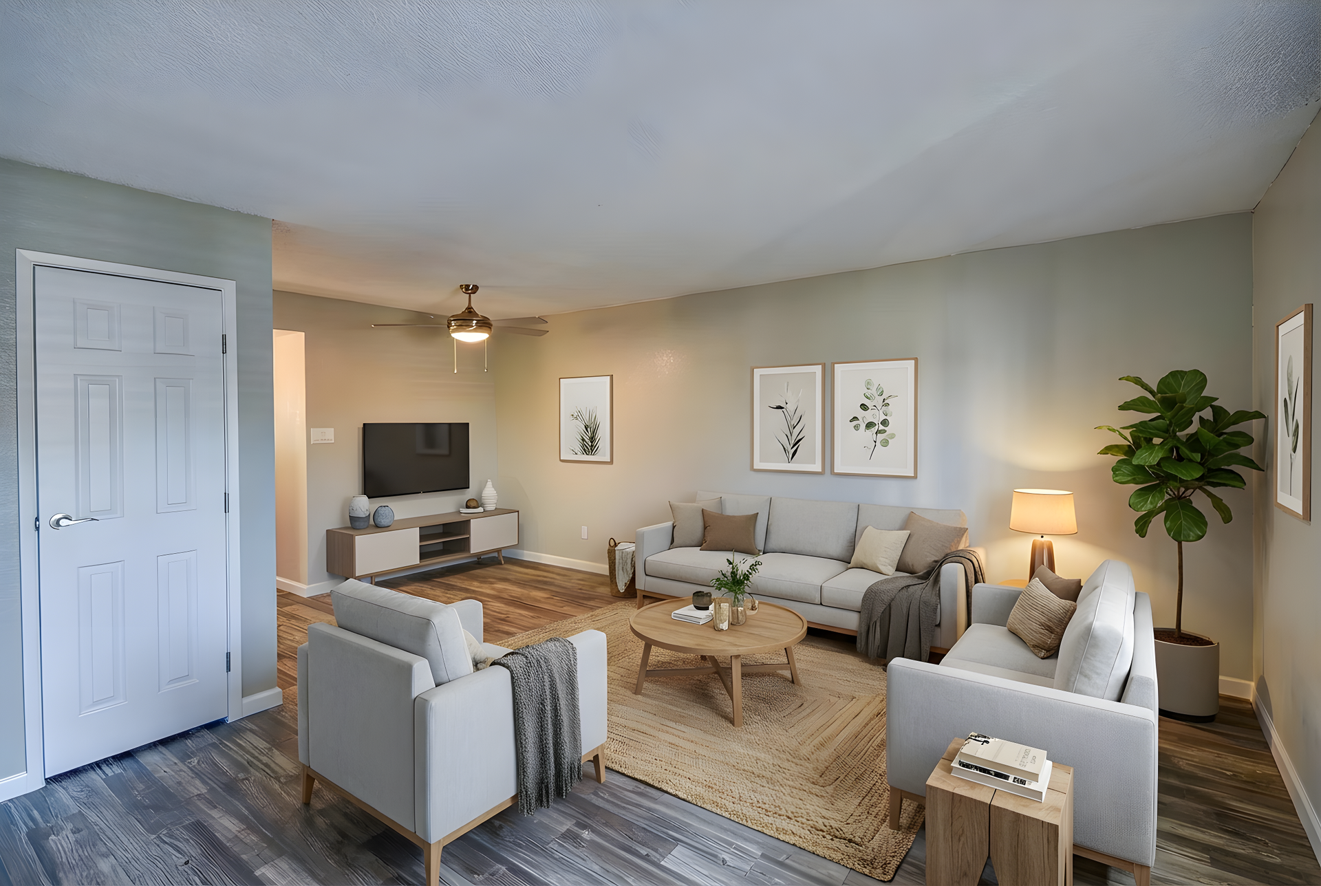 Mesa Apartment: 447 W. Rio Salado Pkwy