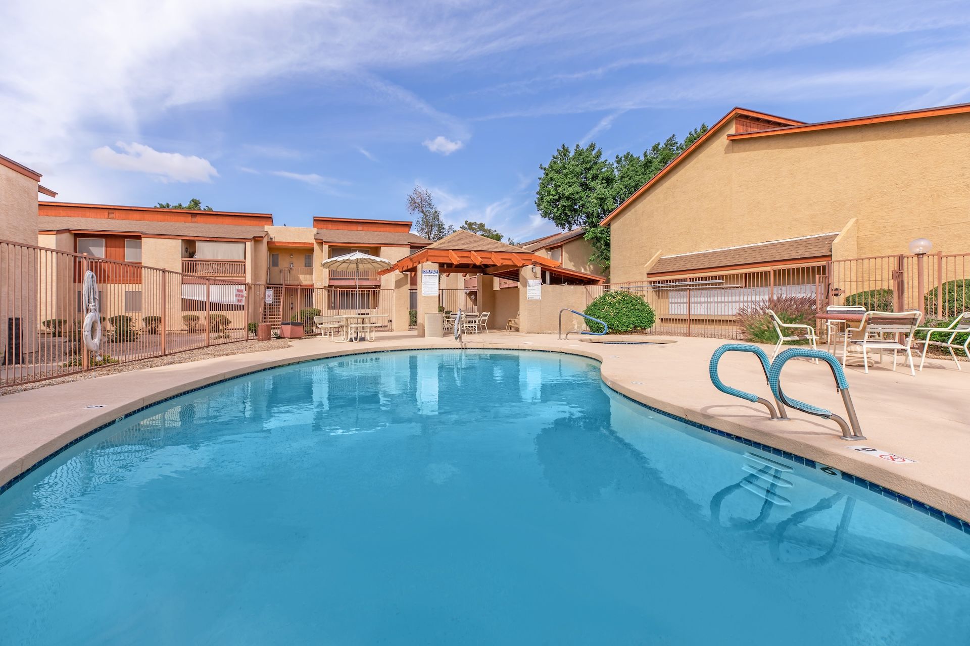 Sand Dollar Apartments 4 of 12