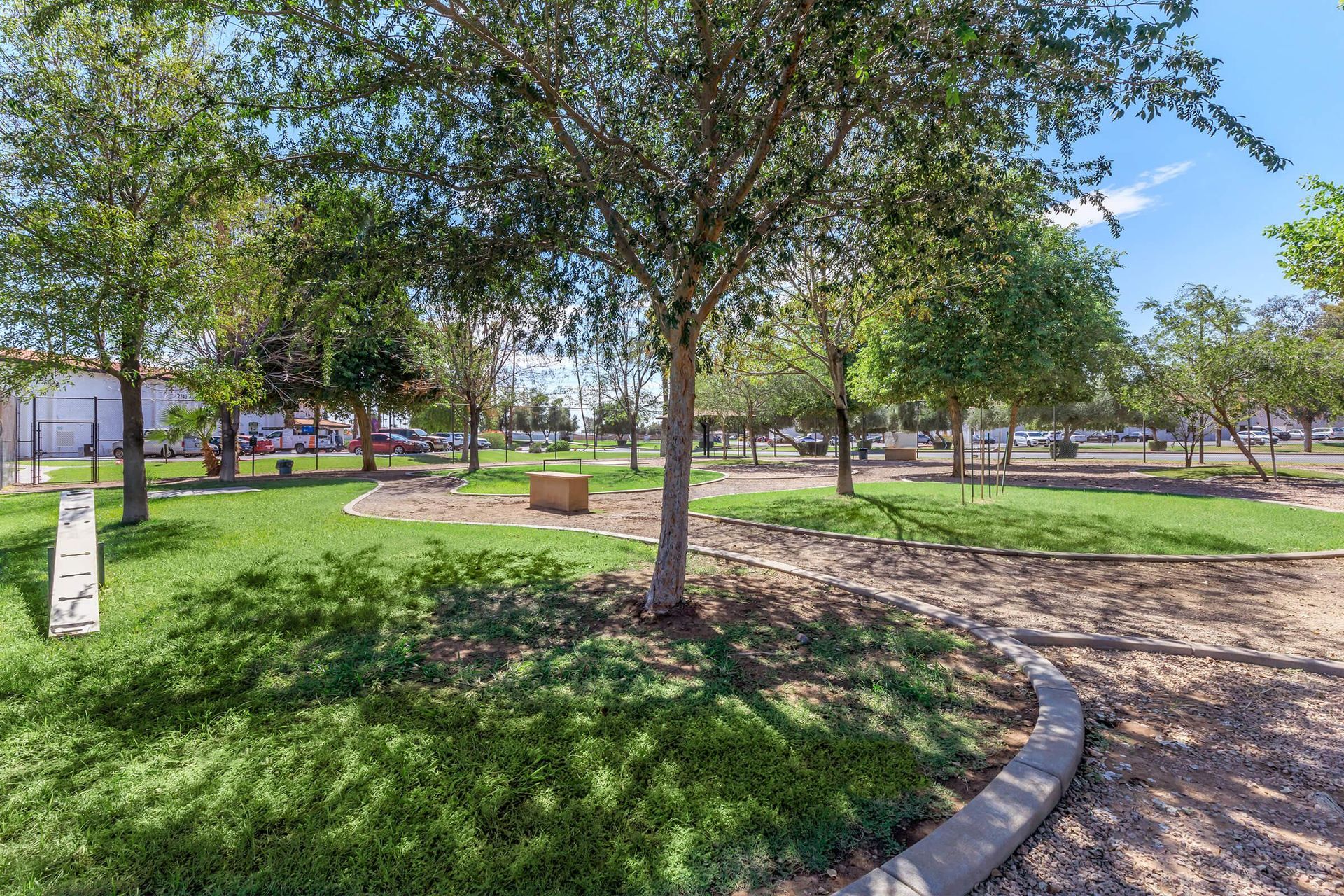 Dog park at Aster on University (Tides On University) (3 of 4)