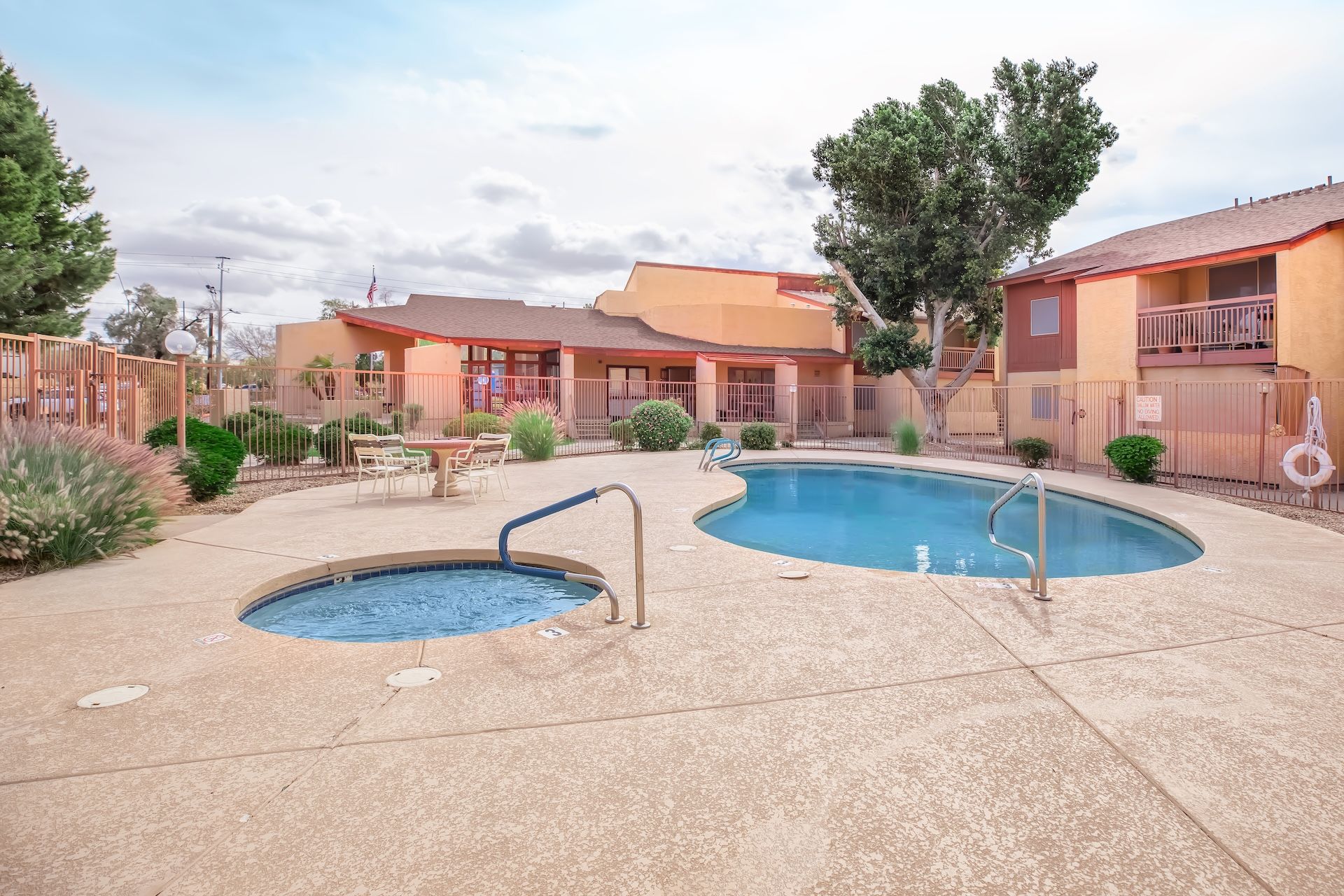 Sand Dollar Apartments 5 of 12