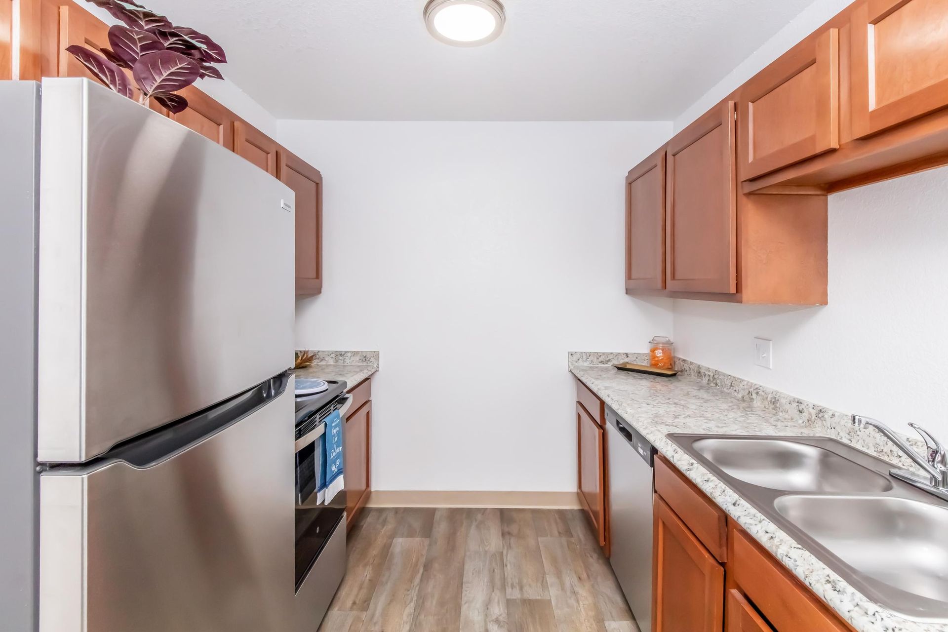 Sierra Vista Apartment: 4250 E. Foothills Dr.