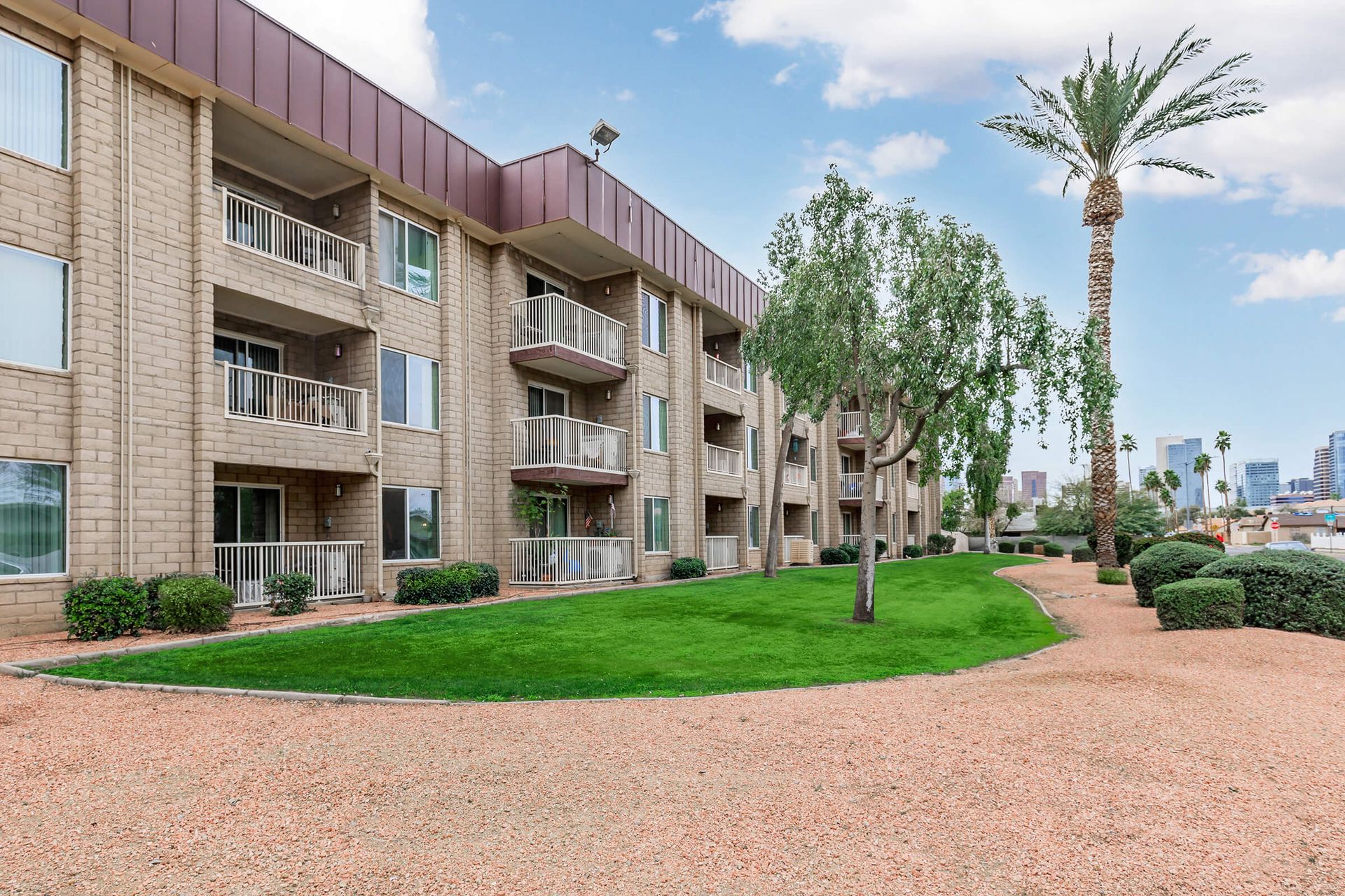Phoenix Apartment: 1123 E Monroe St.