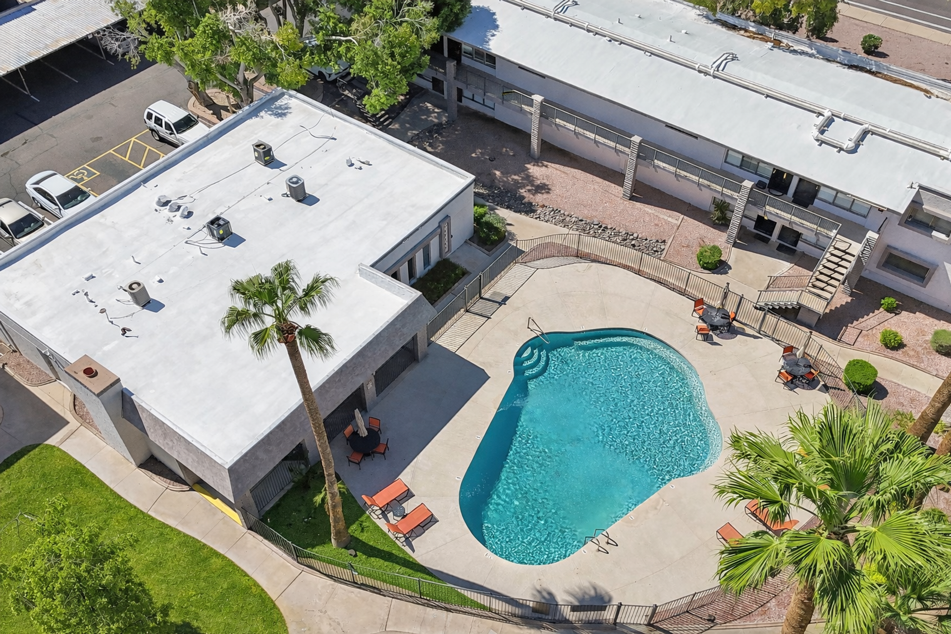 Pool at Vesta on 12th (7 of 7)