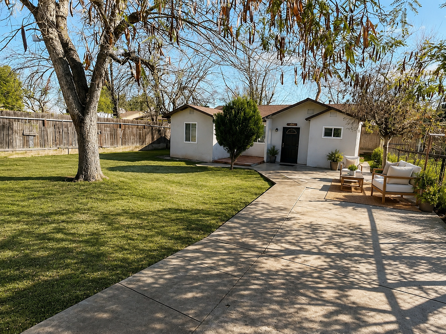 Fresno Apartment: 2139 S Lee Avenue