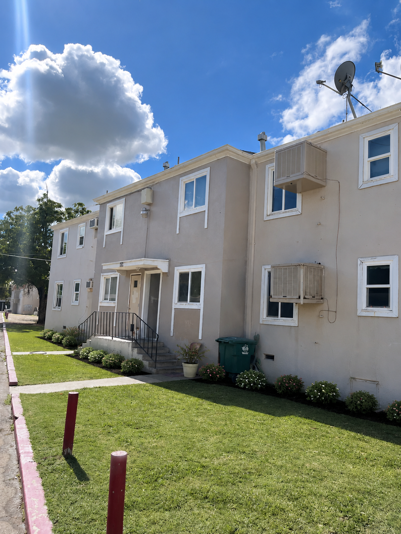 Fresno Apartment: 1510 N Brooks Ave