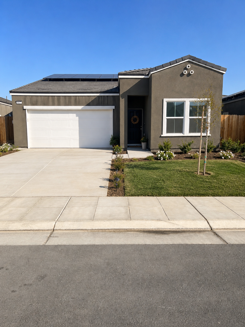 Madera House: 1027 Deerhorn Dr West