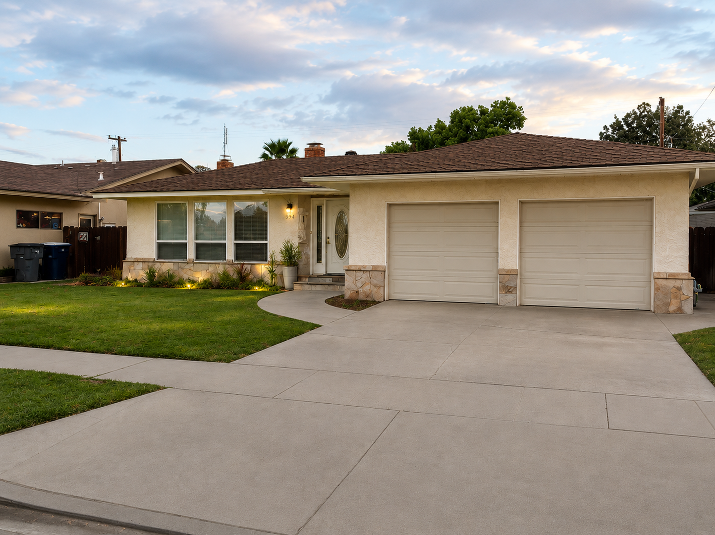 Fresno House: 1148 E San Madele Ave