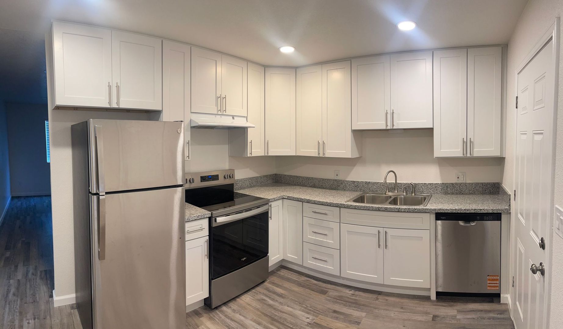 Fresno Apartment: 1937 W Shields