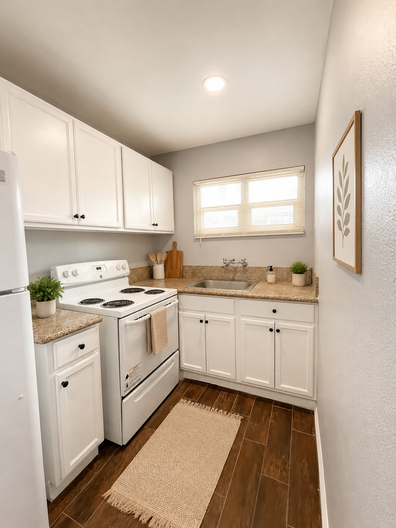 Fresno Apartment: 150 N Calaveras St