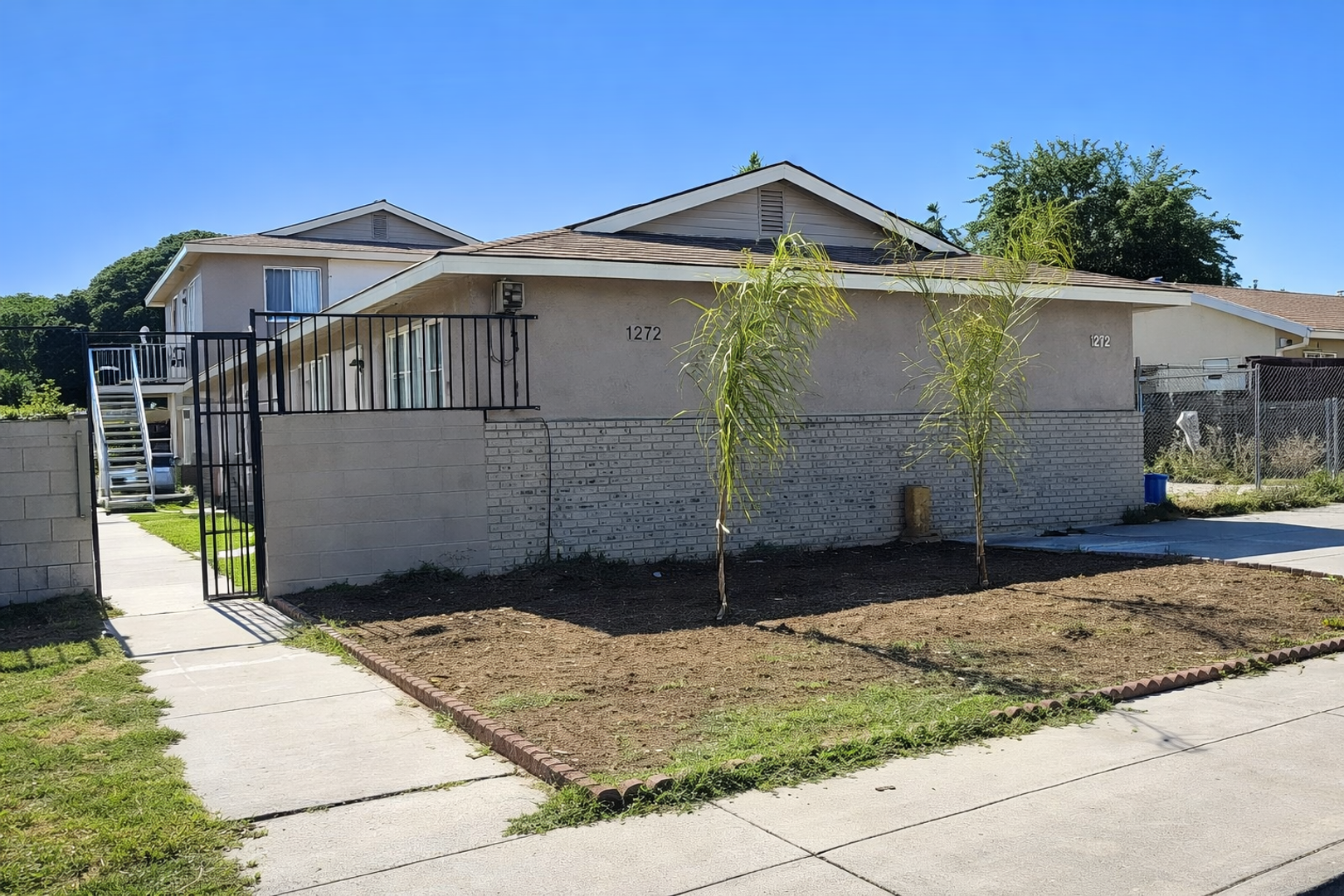 Fresno Apartment: 2172 S Clara Avenue