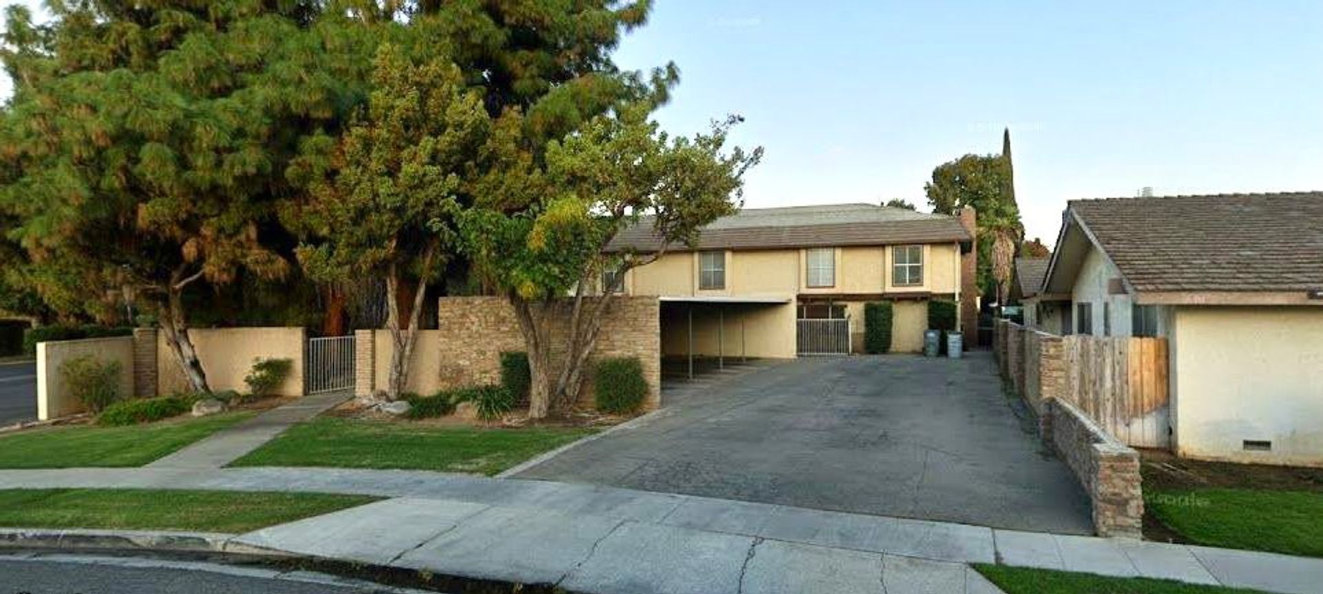 Fresno Apartment: 6052 N College Ave