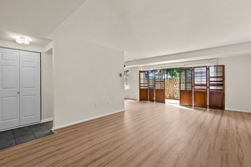 Updated 2-Bedroom, 1.5-Bathroom in prime location in the heart of South Arlington – photo 1