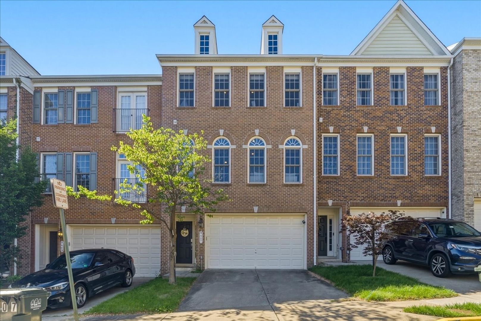 Lorton Townhome: 8407 Chaucer House Ct
