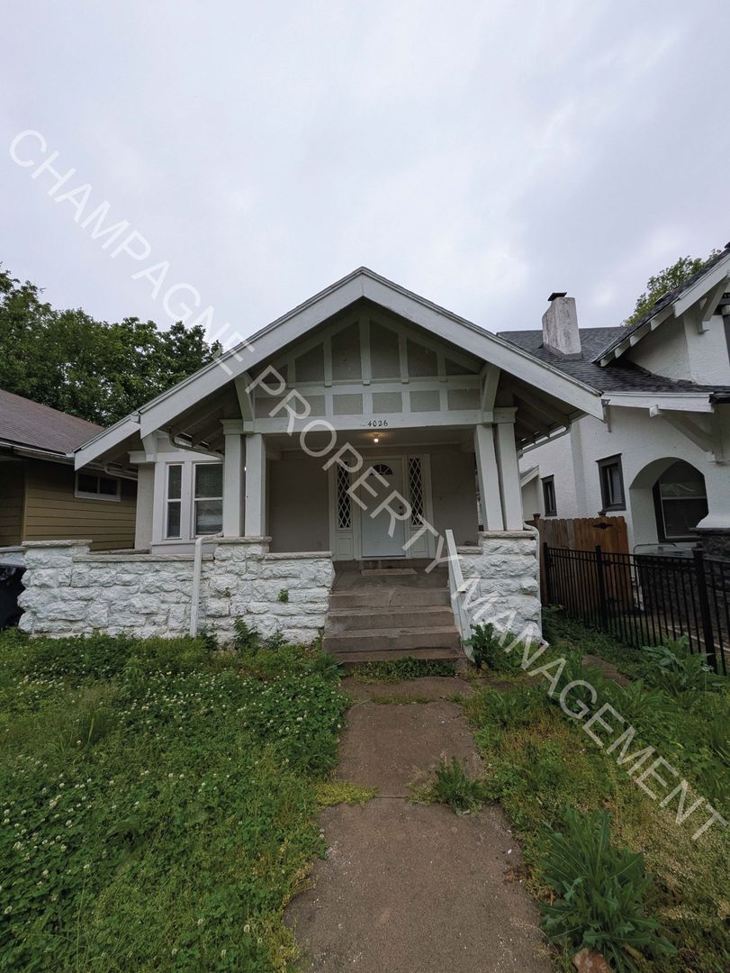 Kansas City House: 4026 Agnes Ave.