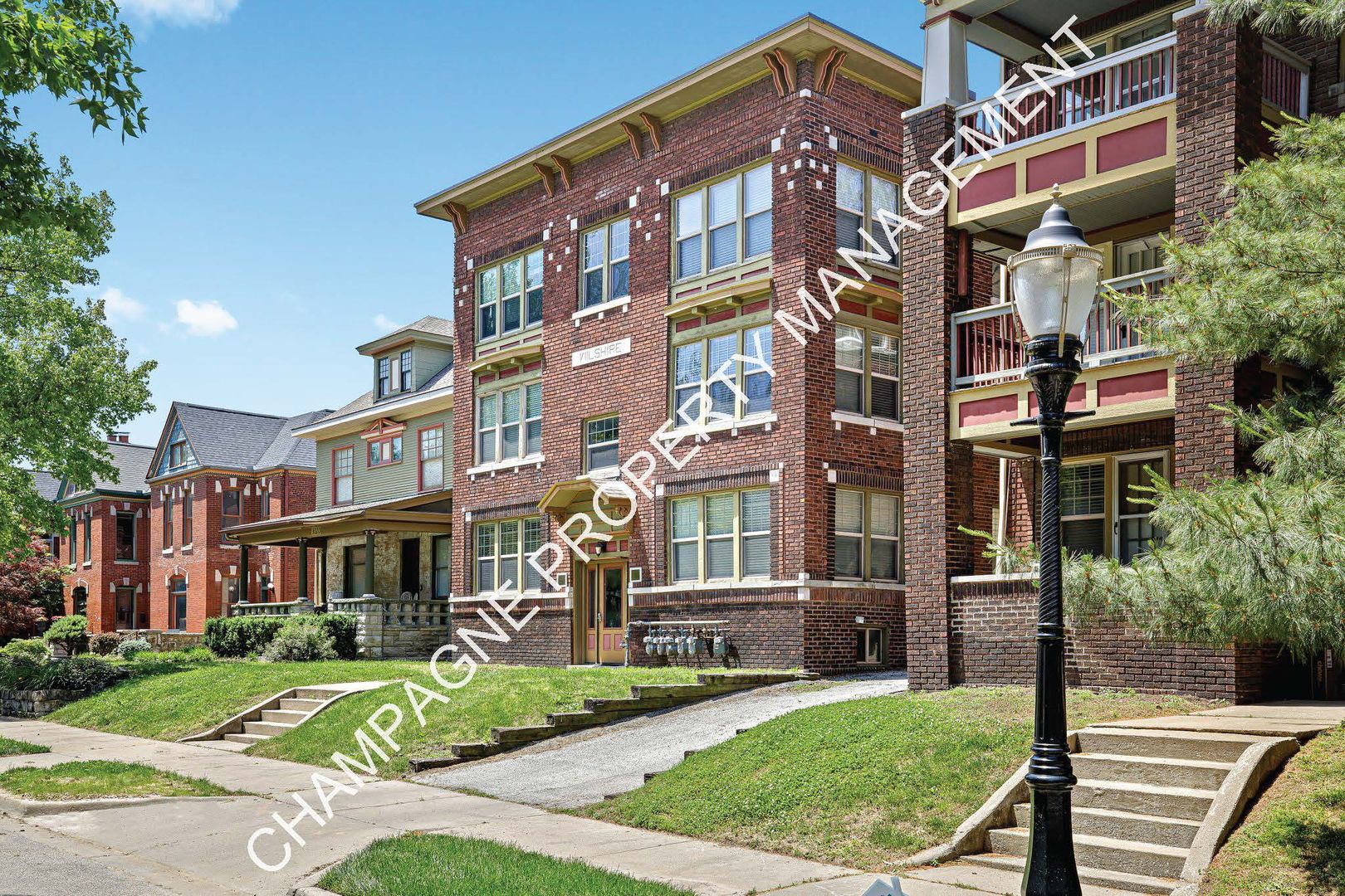 Kansas City Apartment: 3014/3016 Grand Ave