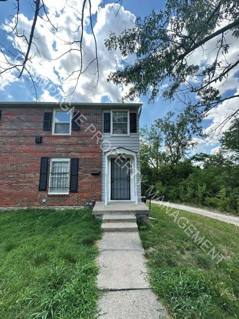 Kansas City Apartment: 5400 Swope Pkwy