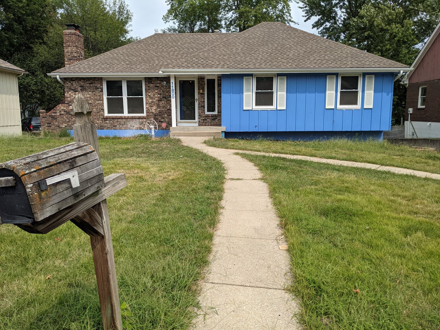 Raytown House: 11800 E 78th Pl