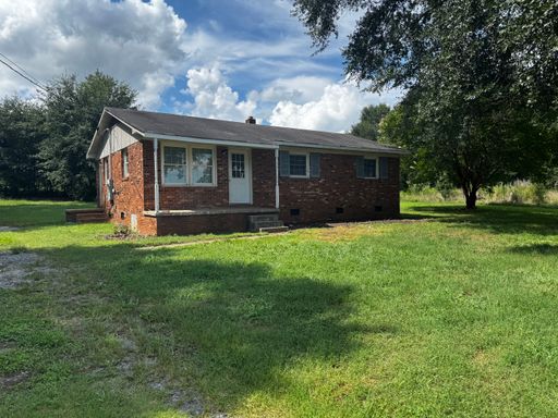 3 bedroom with 1 bath house in Cleveland County, NC