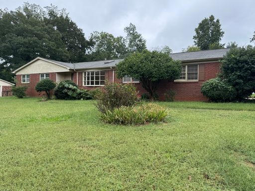 3 Bed / 2 Bath House in Shelby, NC – photo 1