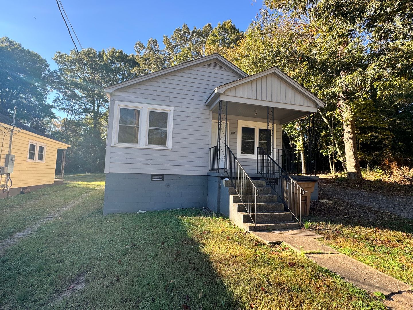 (PAINTING / CLEANING - to still be completed) 2/1 within walking distance to uptown Shelby