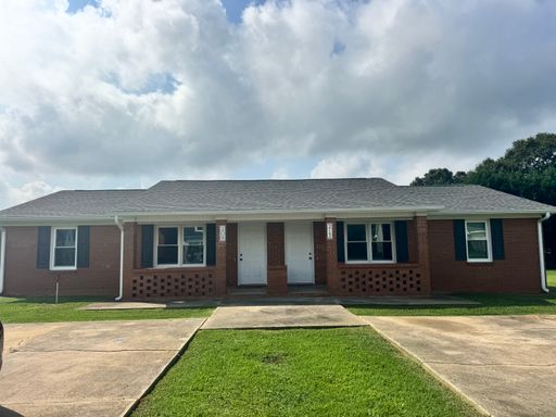 Remodeled 2 bedroom with 1 bath duplex in Ellenboro, NC