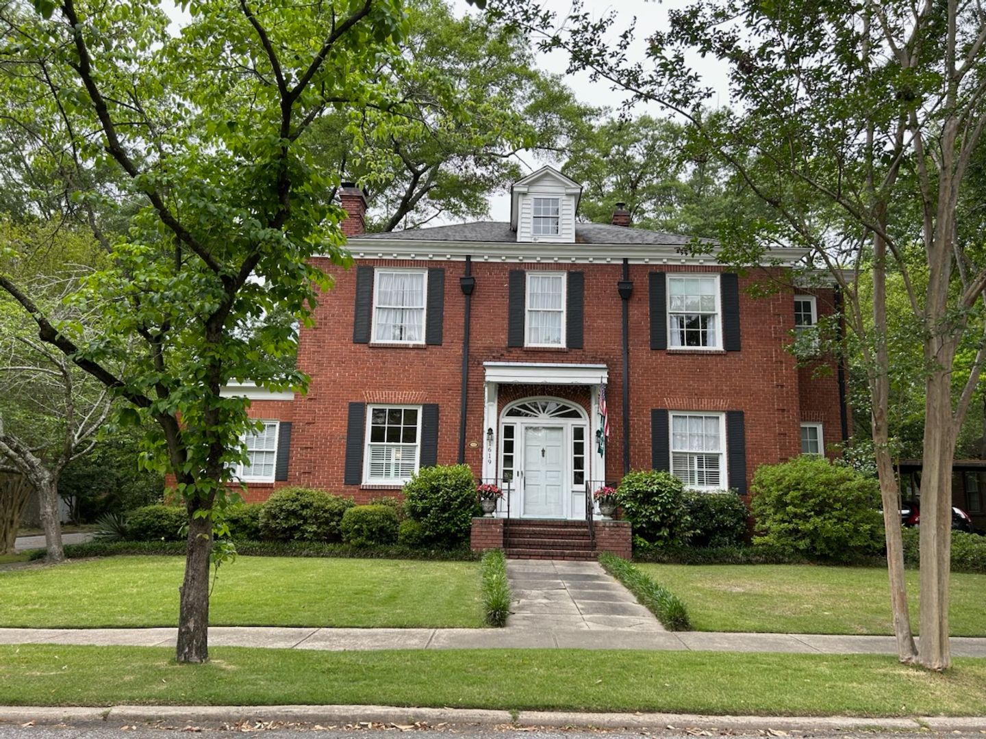 Columbus House: 1619 17th Ave