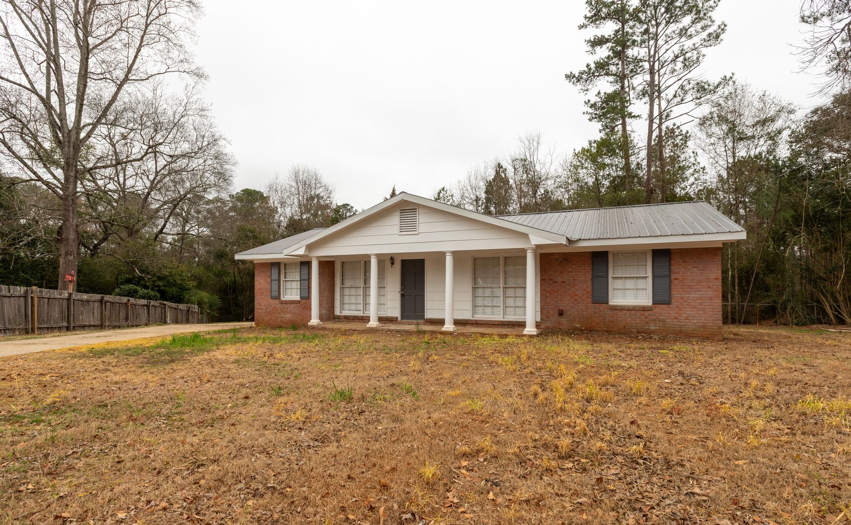 Columbus House: 4560 Nan Leah Ln