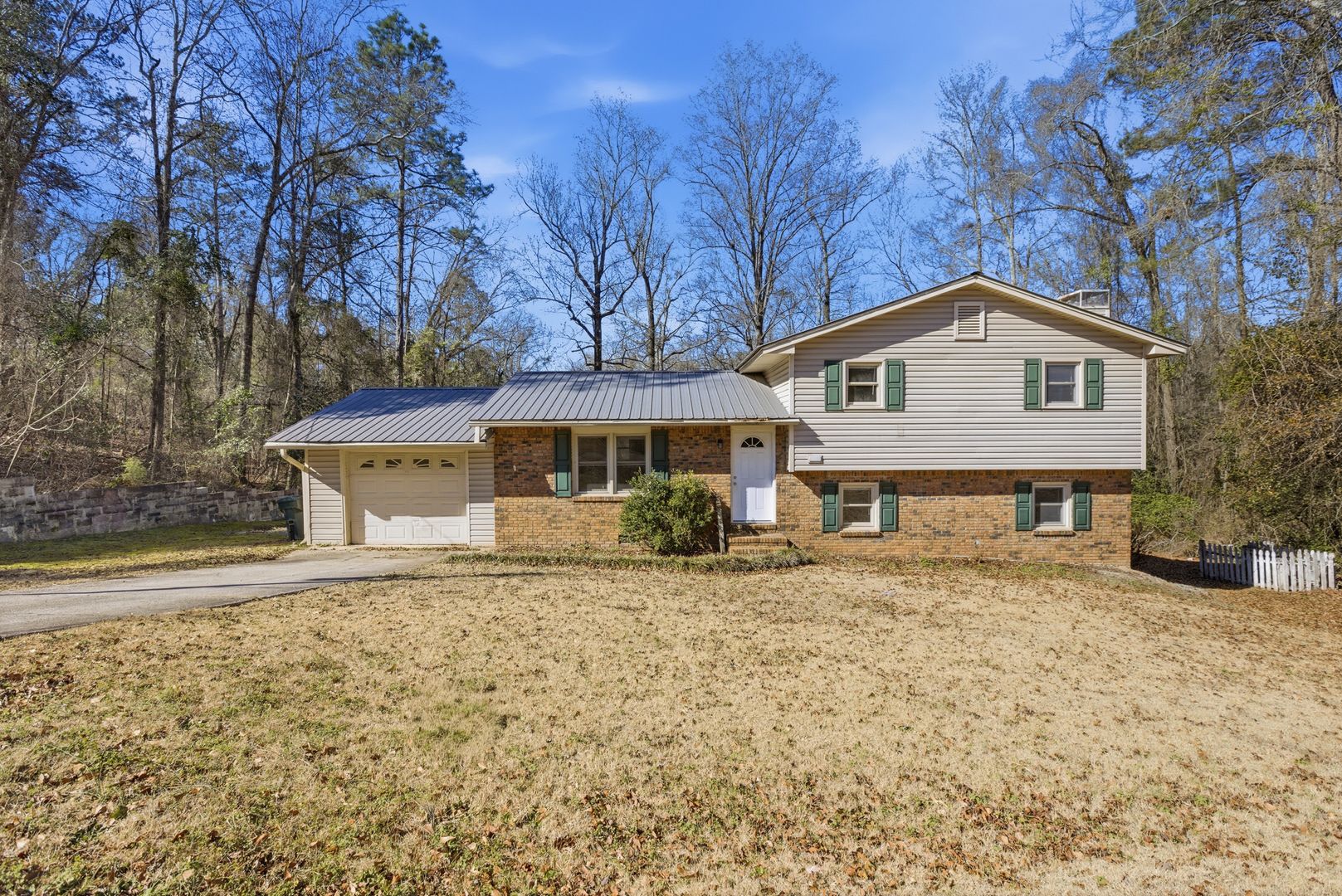 Phenix City House: 39 Eason Dr