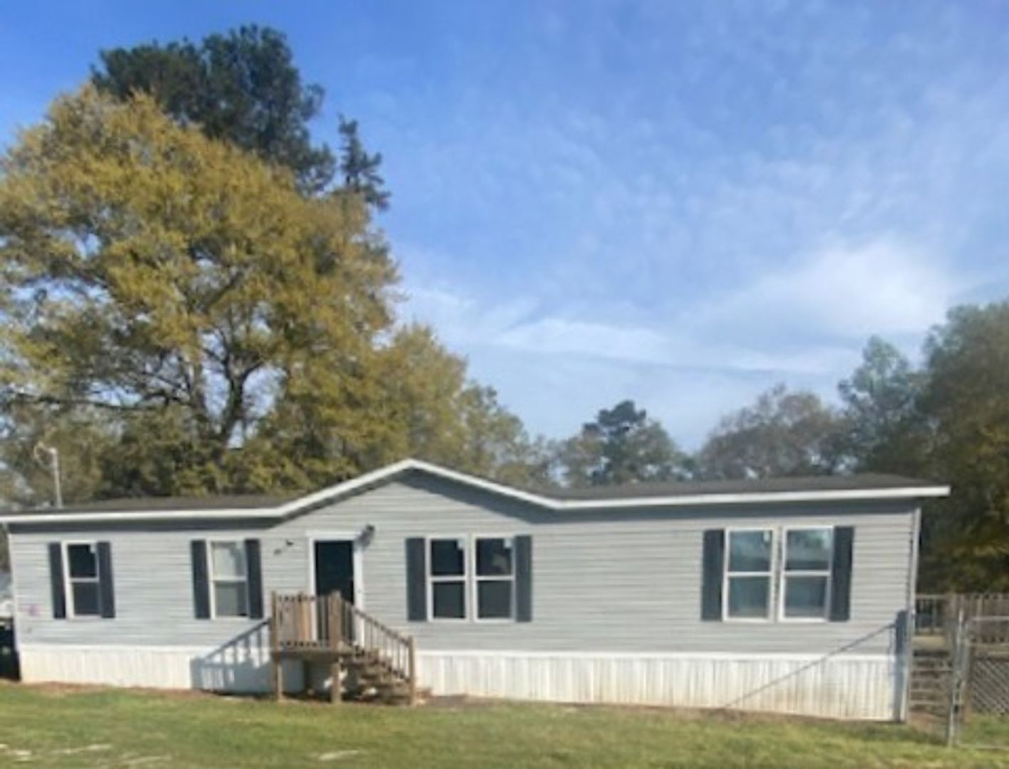 Phenix City House: 9953 Lee Road 240