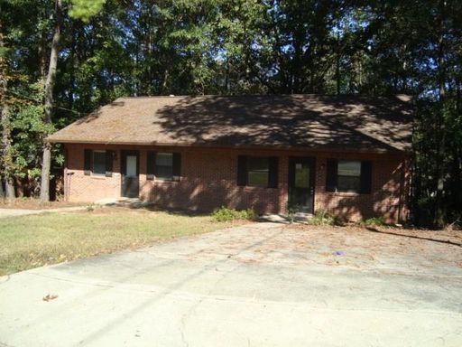 Auburn Rental available for rent! – photo 1