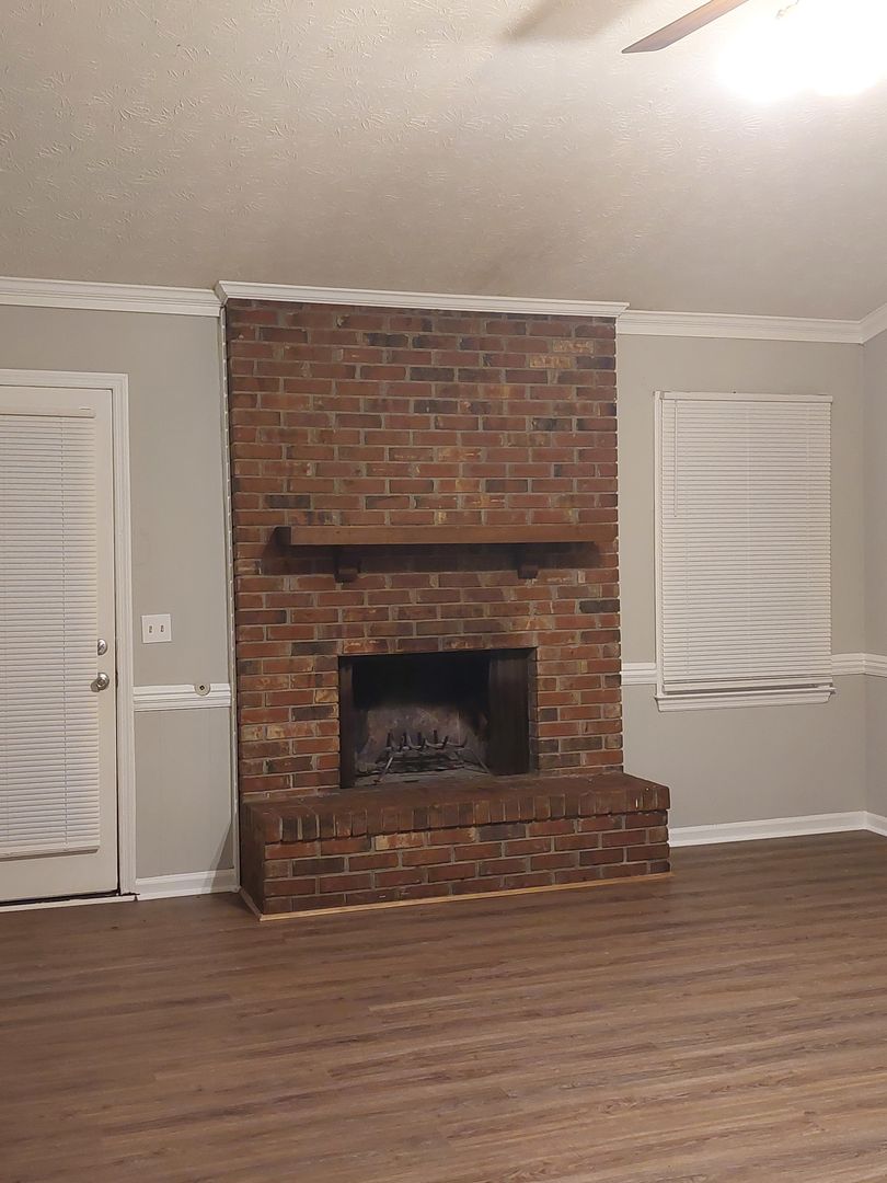 Columbus House: 3062 Viking Drive