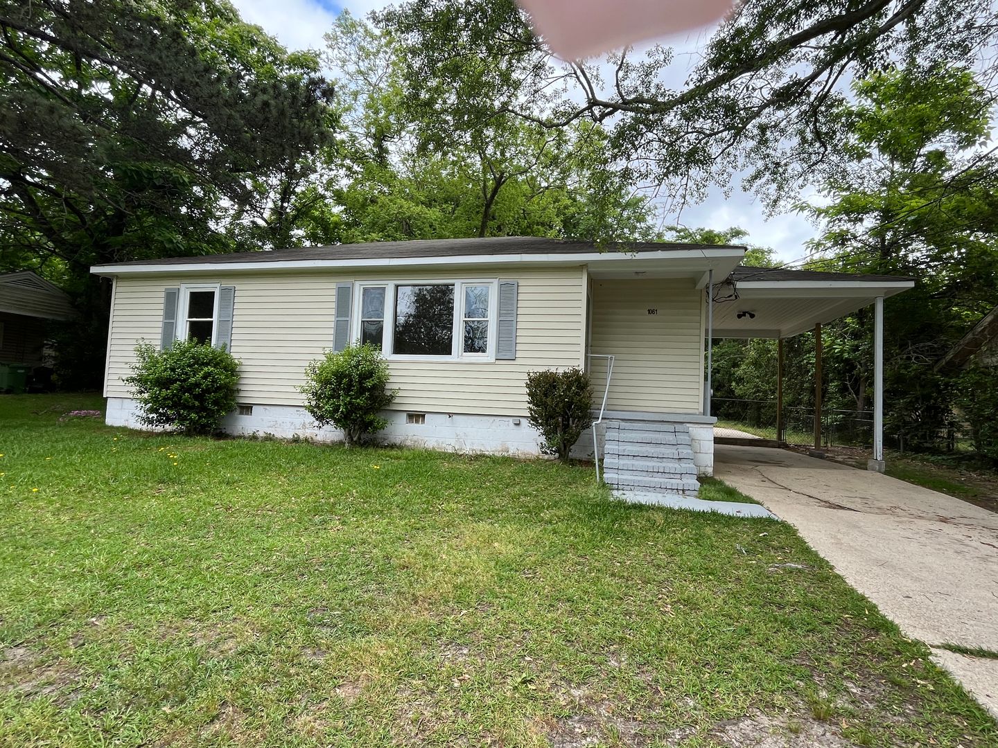 Columbus House: 1061 54th Street
