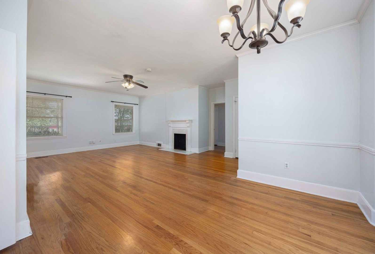 Columbus House: 1712 Marilon Dr