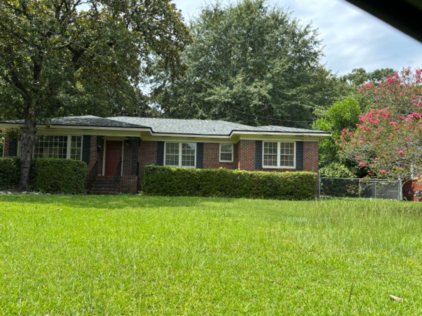 Columbus House: 1531 Iris Drive
