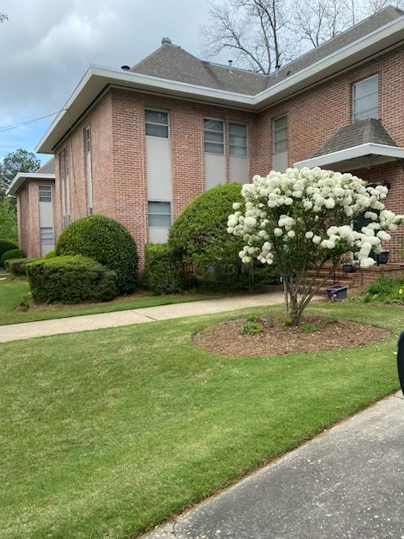 Columbus Apartment: 2305 15th Street