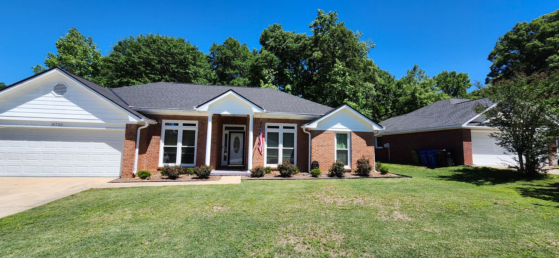 Columbus House: 6725 Stone Creek Ct