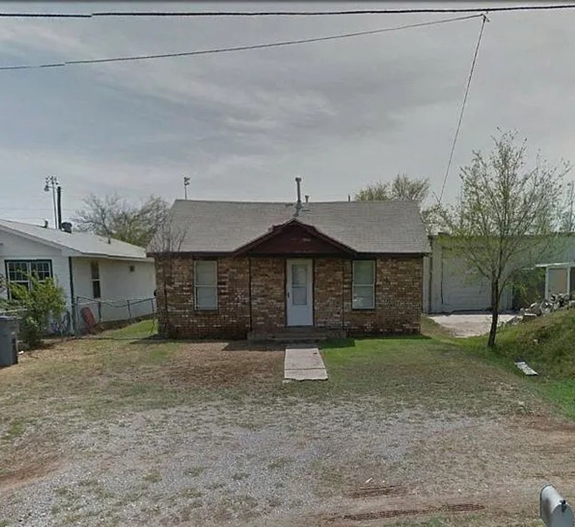 Lawton House: 1814 SW F Ave