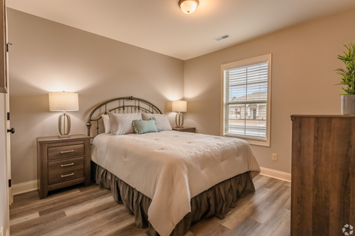 Chandler Reserve Phase 4 2 Bedroom/2 Bathroom Middle Unit Townhome – photo 1