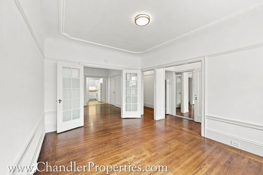 Spacious One Bedroom One Bath Across from Alamo Square – photo 1