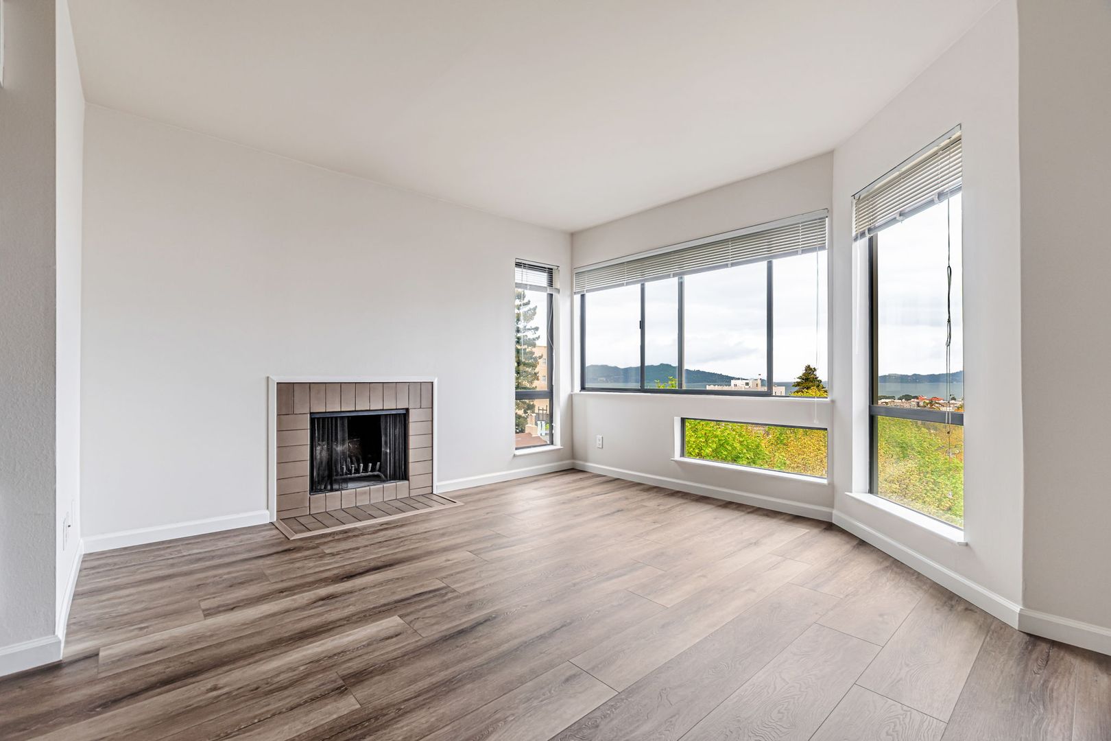 San Francisco Apartment: 1790 Broadway Street