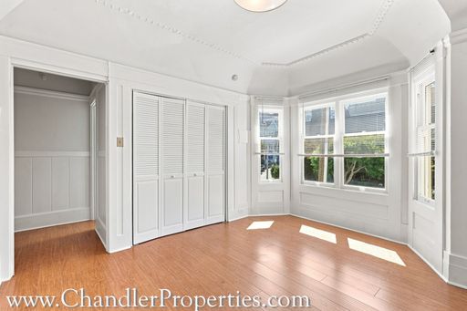 Updated 1-Bedroom, Corner Unit in the Heart of Cow Hollow – photo 1